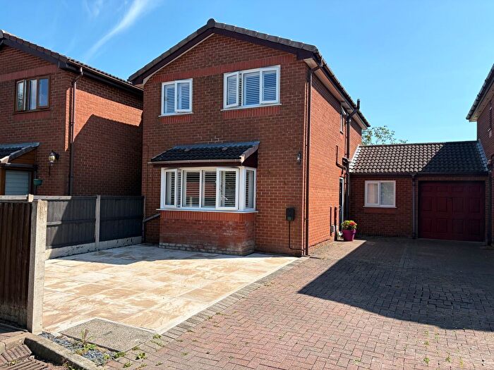 3 Bedroom Link Detached House For Sale In Pavilion View, Croston, PR26
