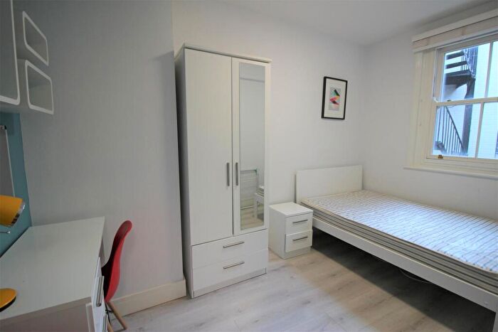 1 Bedroom Private Hall To Rent In St Michaels Road, Portsmouth, Hants, PO1