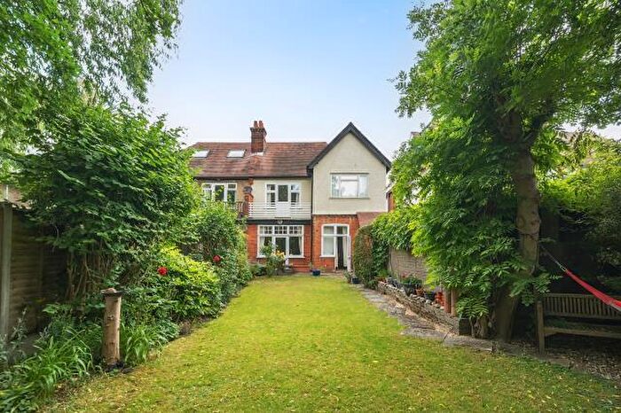 4 Bedroom Semi-Detached House For Sale In Lyndhurst Avenue, London, NW7