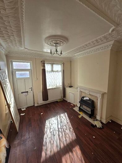 2 Bedroom Terraced House For Sale In Bentley Lane, Walsall, WS2