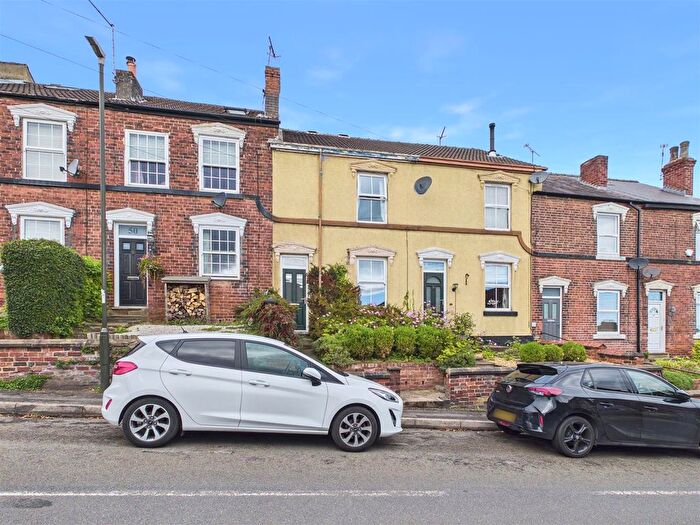 3 Bedroom Terraced House For Sale In Hallowes Lane, Dronfield, S18