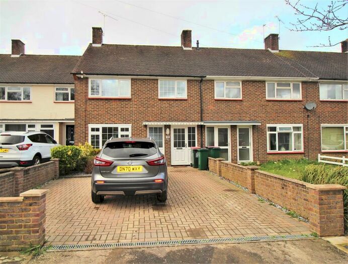 3 Bedroom House To Rent In Durham Close, Crawley, RH10