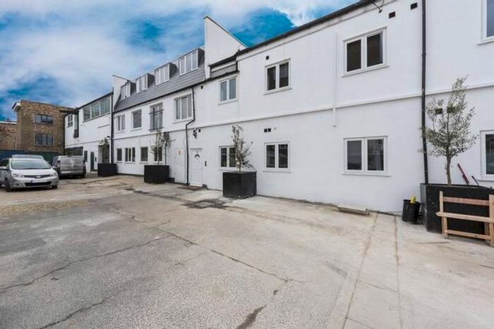 1 Bedroom Flat To Rent In St James Road, Bermondsey SE1