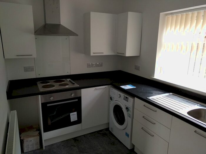 2 Bedroom Property To Rent In Carmarthen Road, Cwmbwrla, Swansea SA5