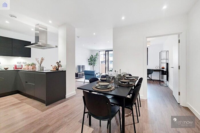 2 Bedroom Apartment To Rent In Waltham Way, London, E4