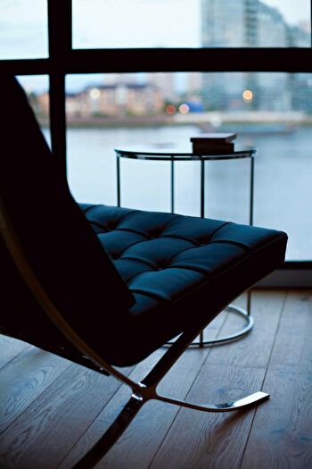 2 Bedroom Apartment To Rent In Chelsea Wharf Residences, SW10