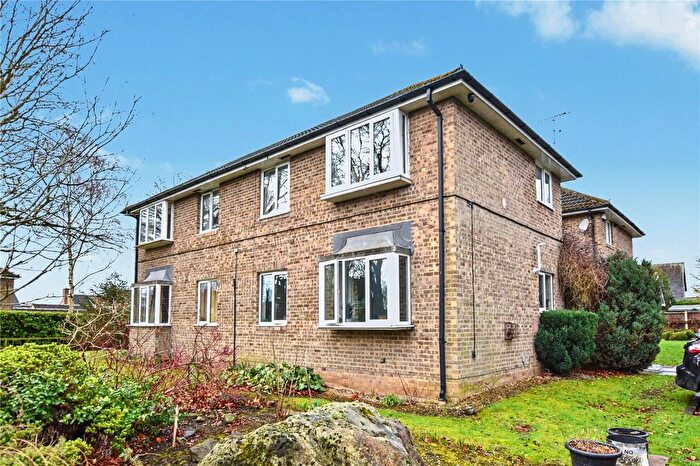 1 Bedroom Flat For Sale In Manor House Croft, Leeds, West Yorkshire, LS16