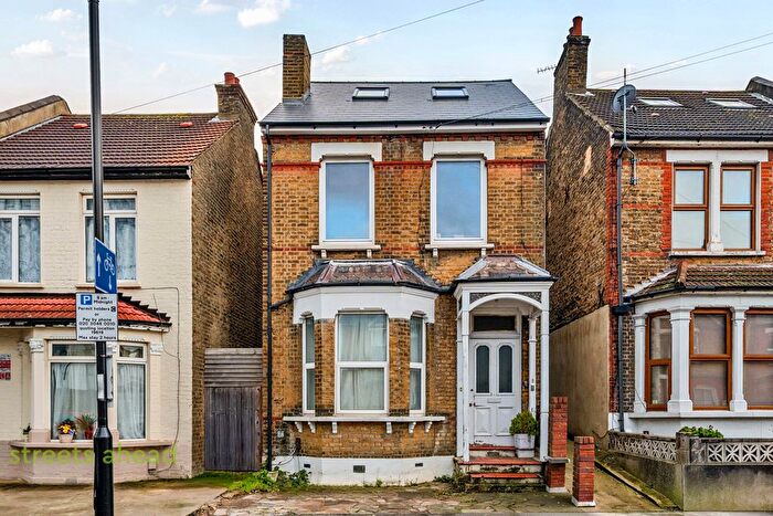 3 Bedroom Flat For Sale In Edridge Road, East Croydon, CR0