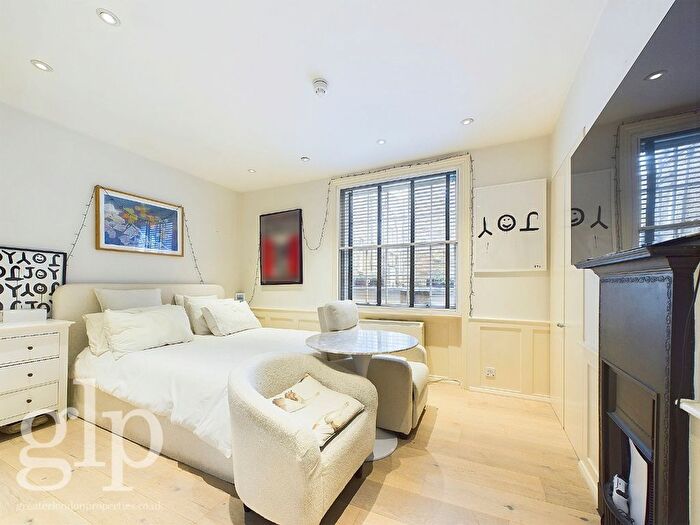 Studio To Rent In Marlborough Court, London, Greater London, W1F