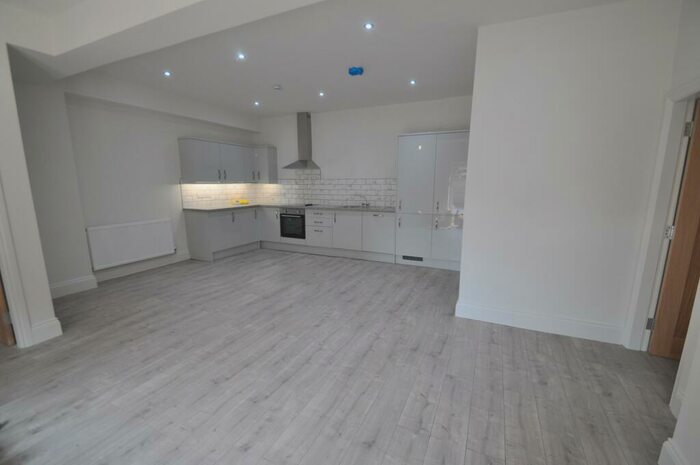 2 Bedroom Apartment To Rent In Milton House, Binningtons Gardens, Hull, North Humberside, HU10