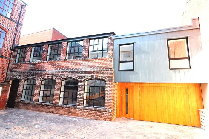 3 Bedroom Detached House To Rent In Vittoria Street, Jewellery Quarter, Birmingham, B1