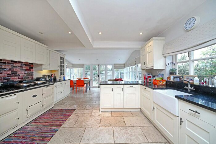 4 Bedroom Detached House To Rent In Cookham Dean, SL6