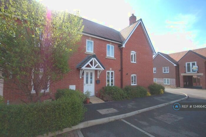 3 Bedroom Terraced House To Rent In Hedley Way, Hailsham, BN27