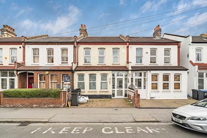 3 Bedroom Property For Sale In Langdale Road, Thornton Heath, CR7
