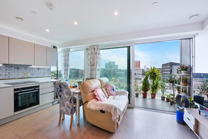1 Bedroom Apartment For Sale In Forbes Apartments, Woolwich Riverside, SE18