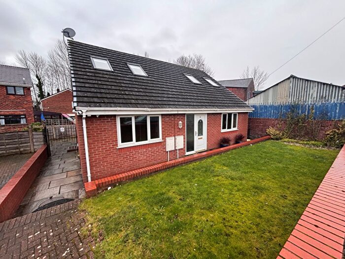 3 Bedroom Detached Bungalow To Rent In Platt Fold Street, Leigh, WN7