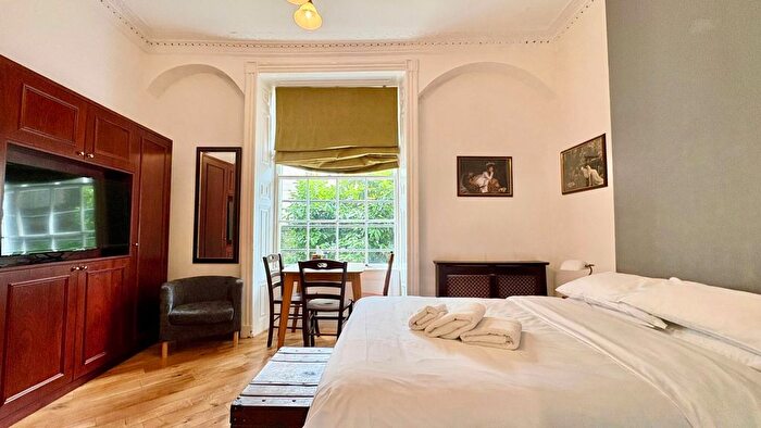 Studio To Rent In Cartwright Gardens, Bloomsbury, WC1H