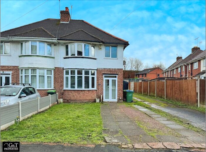 3 Bedroom Semi-Detached House To Rent In Wrights Lane, Cradley Heath, B64