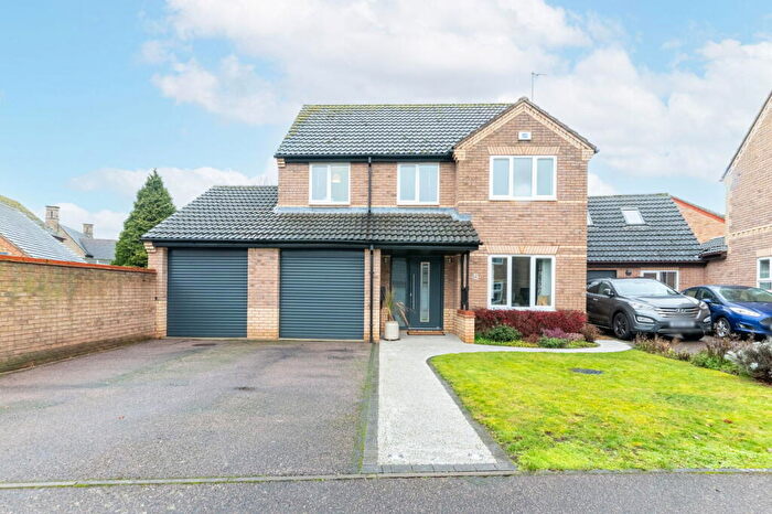 4 Bedroom Detached House For Sale In William Steele Way, Higham Ferrers, NN10