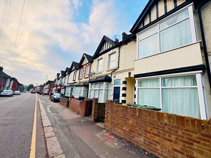 1 Bedroom Studio To Rent In High Town Road, Luton, LU2