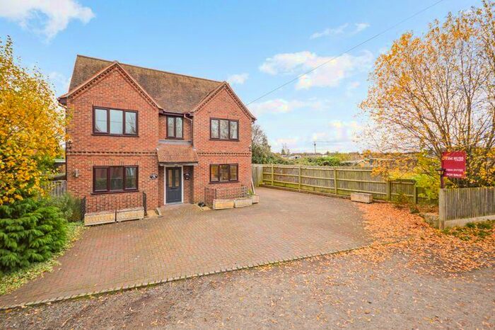5 Bedroom Detached House To Rent In Badgers Sett, Thame, Oxfordshire, OX9