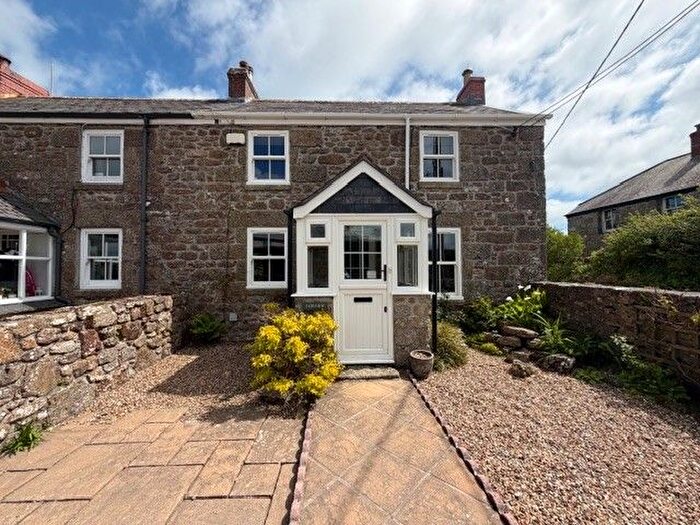 3 Bedroom Property To Rent In Penzance, TR19