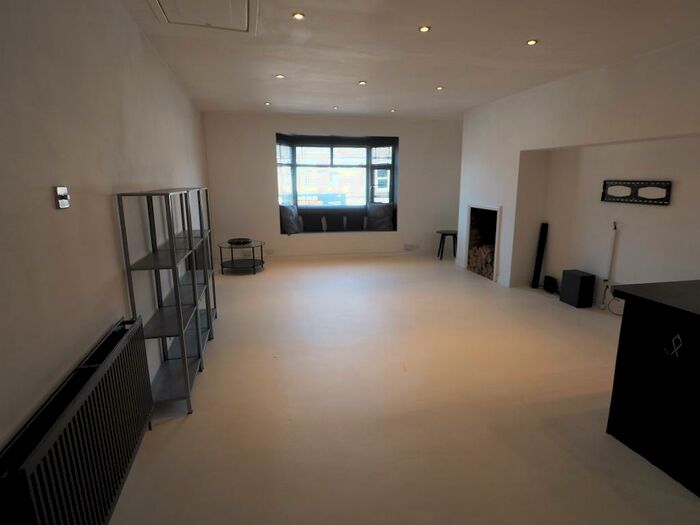 1 Bedroom Apartment To Rent In Newland Avenue, Hull, HU5