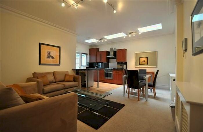 2 Bedroom Flat To Rent In Ashburn Gardens, London, SW7