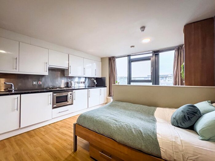 Studio To Rent In Potterrow, Edinburgh, EH8