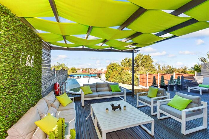 5 Bedroom Detached Bungalow For Sale In Mickleburgh Avenue, Herne Bay, Kent, CT6