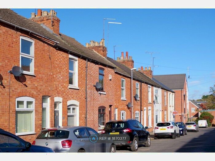 3 Bedroom Terraced House To Rent In Junction Road, Northampton, NN2