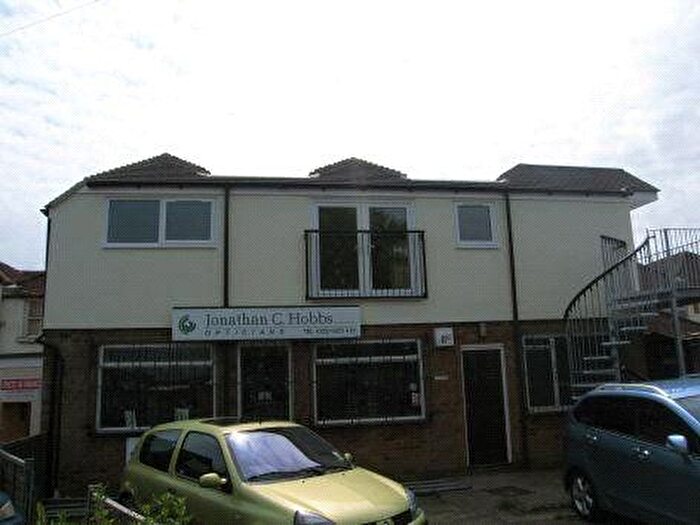 2 Bedroom Flat For Sale In London Road, Waterlooville, PO7