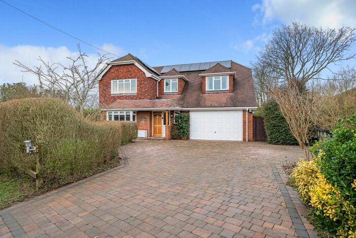 4 Bedroom Detached House For Sale In Aldington Frith, Aldington, Ashford, TN25