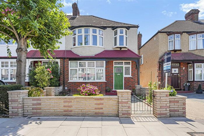 3 Bedroom End Of Terrace House For Sale In Crossway, Raynes Park, SW20