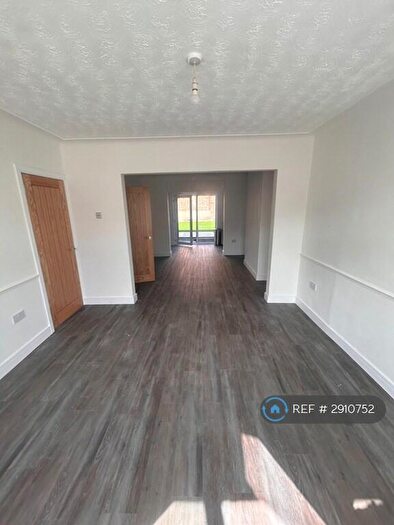 3 Bedroom Terraced House To Rent In Sutherland Road, London, E17