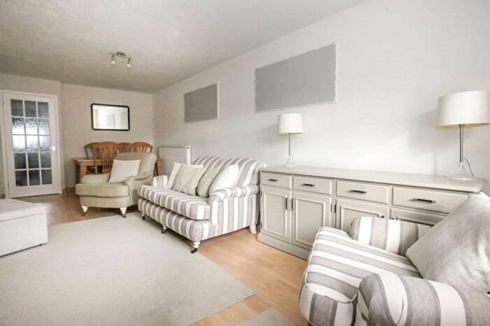 3 Bedroom Bungalow To Rent In Crop Common, Hatfield, Hemel Hempstead, AL10