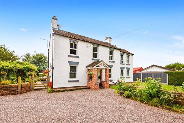 3 Bedroom Detached House For Sale In Hinderton Road, Neston, CH64