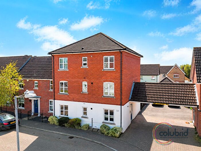 2 Bedroom Flat For Sale In Mary Rose Close, Chafford Hundred, RM16