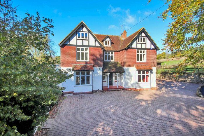 5 Bedroom Detached House For Sale In Broad Street Hill, Hollingbourne, Maidstone, Kent, ME17