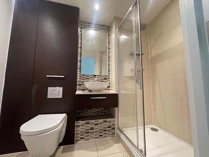 2 Bedroom Apartment To Rent In Verney Road, London, SE16