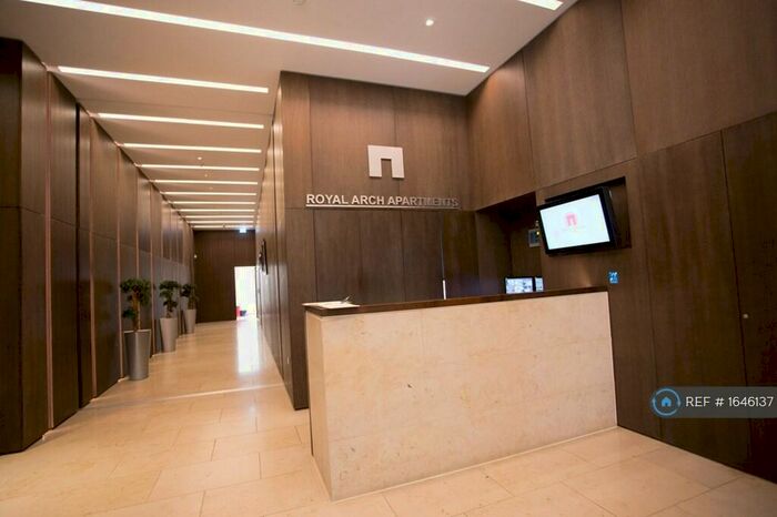 3 Bedroom Flat To Rent In The Mailbox, Birmingham, B1