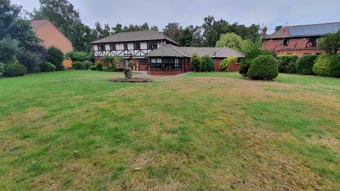 5 Bedroom Detached House For Sale In Acer Grove, Scunthorpe, DN17