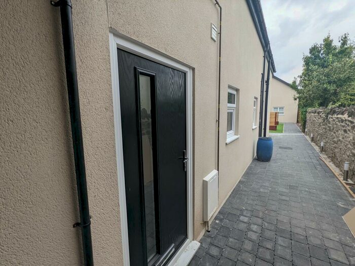 2 Bedroom Flat To Rent In Egerton Street, Cardiff, CF5