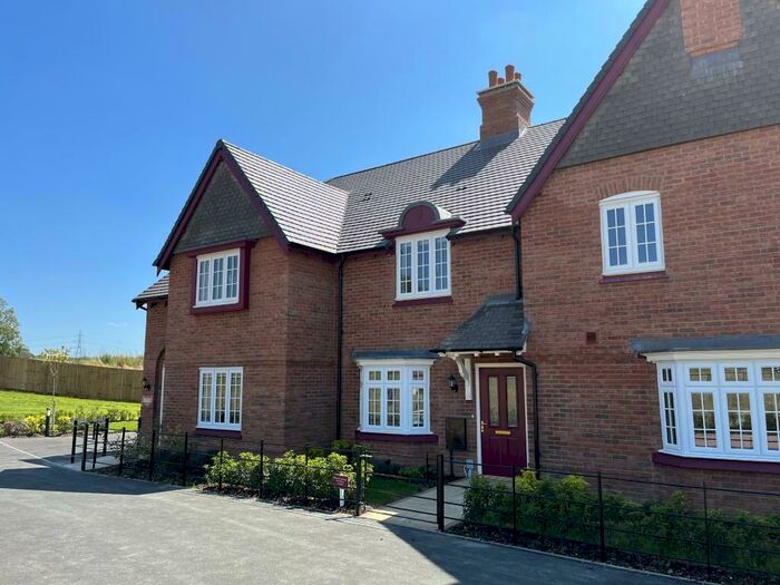 3 Bedroom Terraced House To Rent In Admiral Road, Little Bowden, LE16