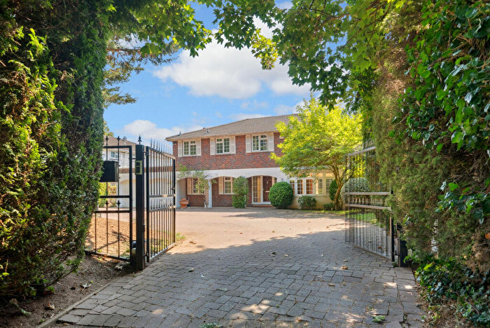 5 Bedroom Detached House To Rent In Leigh Hill Road, Cobham, KT11