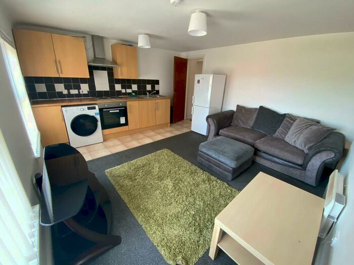 2 Bedroom Apartment To Rent In Smithdown Road, L8