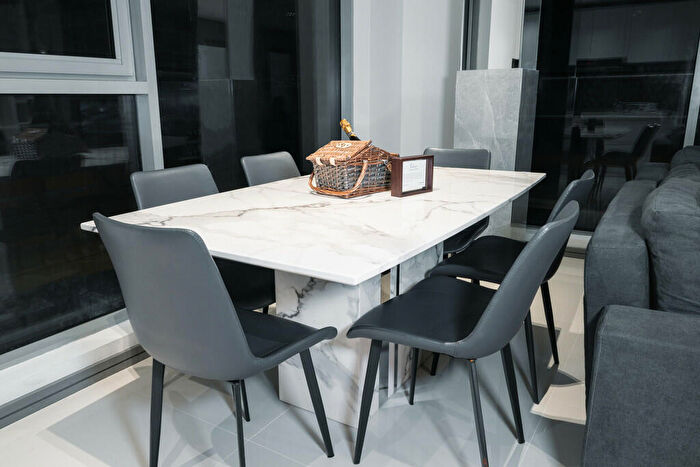 2 Bedroom Apartment To Rent In Saint Martins Gate, Worcester Street, Birmingham, B2