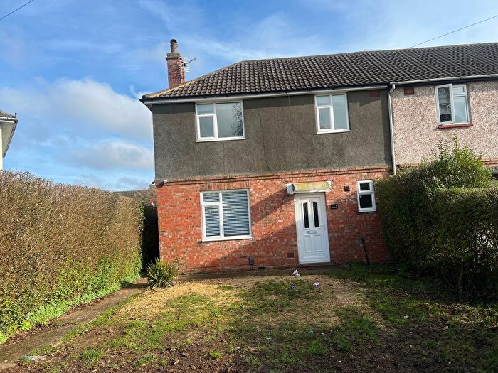 3 Bedroom Semi Detached House For Sale In East Avenue, Grantham, NG31