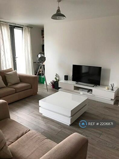 1 Bedroom Flat To Rent In Worsdell Drive, Nr Gateshead Quays, NE8