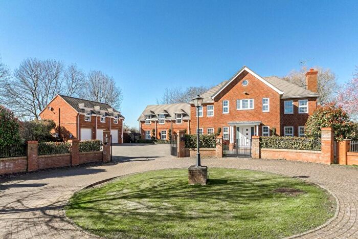 6 Bedroom Detached House For Sale In Belfry Lane, Collingtree Park, Northampton, NN4